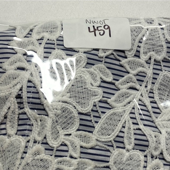 NEW! ADIVA White Crochet Embroidered Overlay Shorts High Waist 2” Inseam Large - Picture 12 of 13